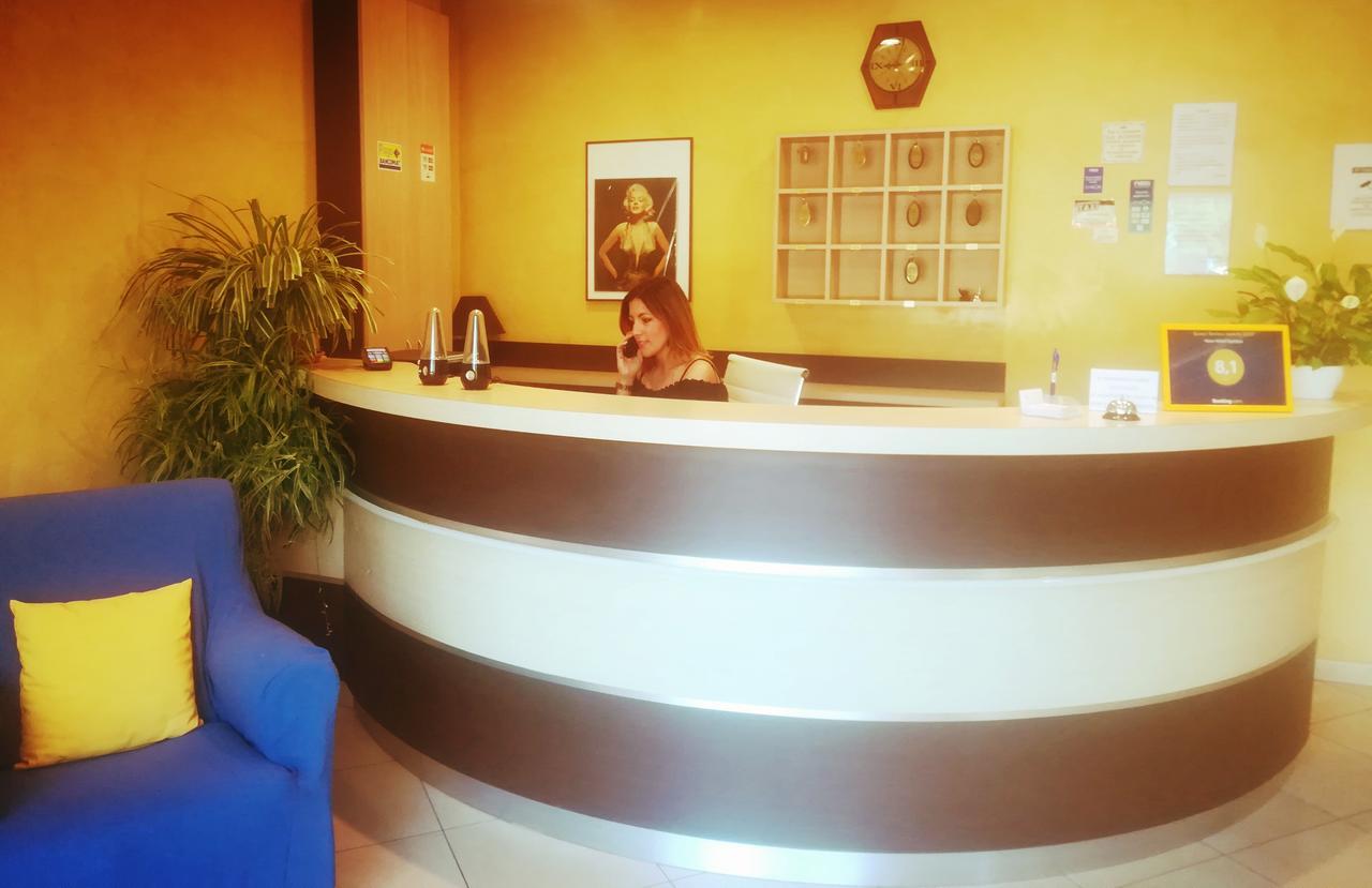 New Hotel Europa Crevalcore Екстериор снимка