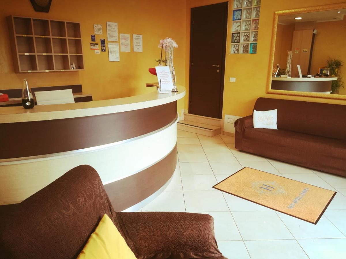 New Hotel Europa Crevalcore Екстериор снимка
